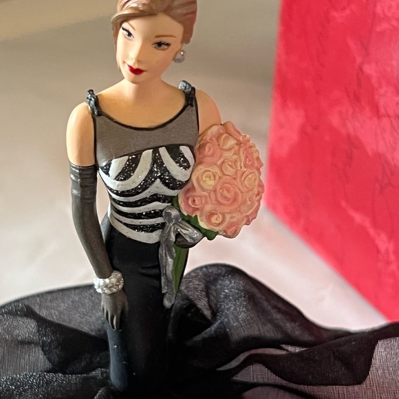 Vintage barbie ornament - Picture 5 of 7